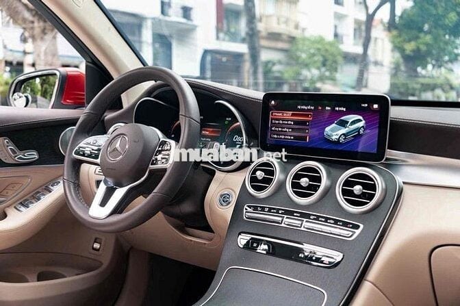 Mercedes GLC300 4MATIC Model 2021 - Xe Siêu Lướt