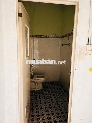 cho thuê nhà hẻm xe tải , 2 mặt tiền trước sau thông thoáng