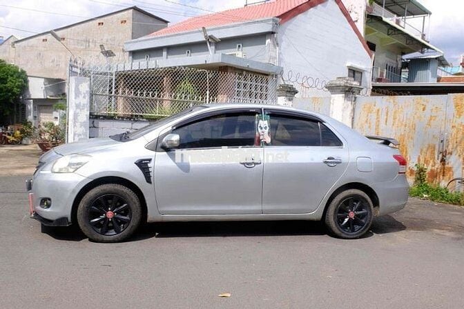 Toyota Vios 2010 - 220000 km
