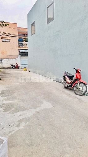 Căn nhà 2 tầng mới xây góc 2 mặt tiền hẻm cực đẹp - đã hoàn công