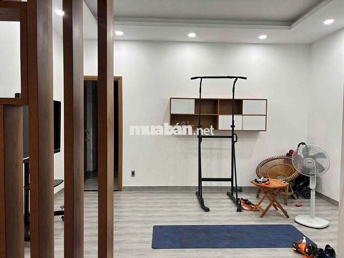 Nhà khu Ao sen Tên Lửa có thang máy Dt 5x20. 4 tấm 30 Triệu