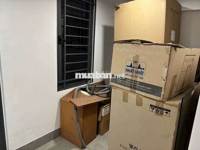 Nhà khu Ao sen Tên Lửa có thang máy Dt 5x20. 4 tấm 30 Triệu