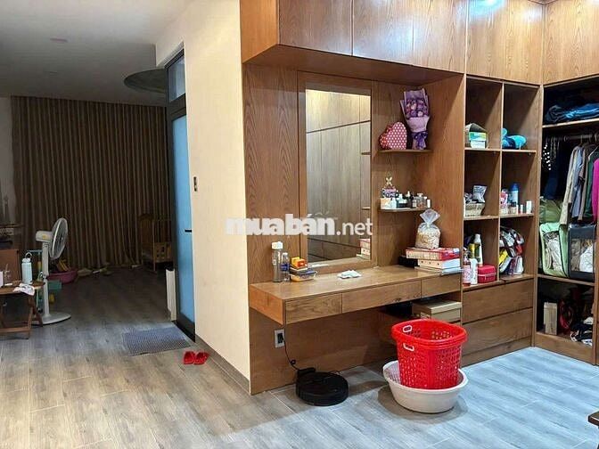Nhà khu Ao sen Tên Lửa có thang máy Dt 5x20. 4 tấm 30 Triệu