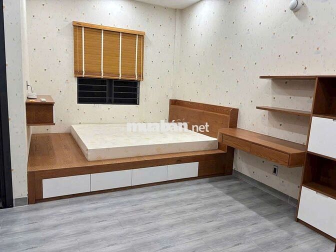 Nhà khu Ao sen Tên Lửa có thang máy Dt 5x20. 4 tấm 30 Triệu