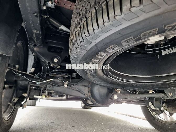 FORD EVEREST TITANIUM 2WD 2021, ĐỎ, 5V6 KM HT GÓP.