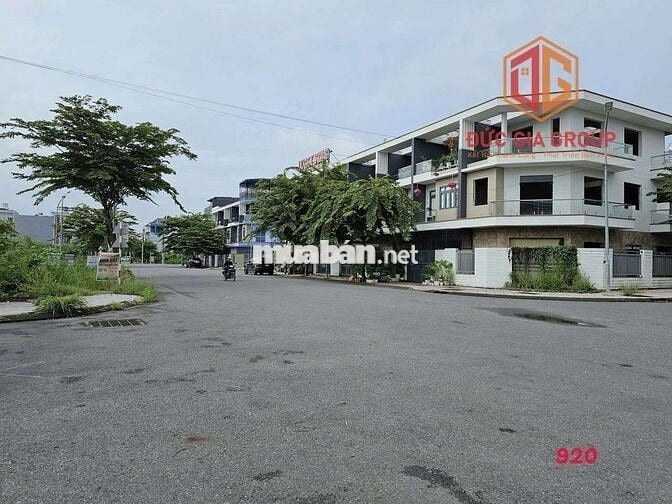 Bán nhà thô 1 trệt 2 lầu trục chính F5 đường to KDC Bửu Long 3