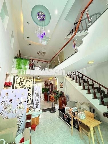 BÁN NHÀ 3LẦU HẺM 2ôtô LƯƠNG VĂN CAN P.2 TP.VŨNG TÀU GIÁ 7,8 TỶ TL