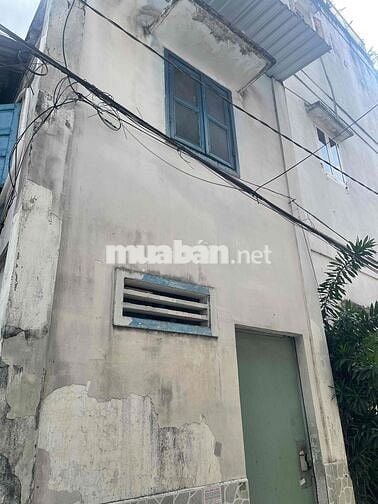 Cần bán gấp căn nhà chính chủ. ở đường nguyên hồng. p11. blt. hẻm 99/