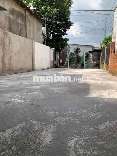 CẦN BÁN ĐẤT CÓ NHÀ CẤP 4 SỔ CHUNG
