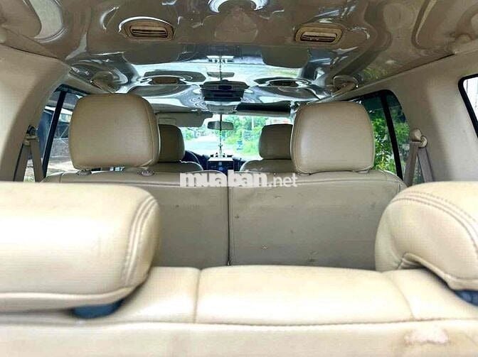 Ford Everest 2010 2.6L 4x4 MT - 90000 km