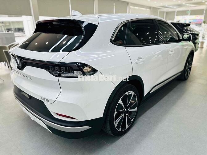 VinFast VF8 2022 Plus - Bao sang tên toàn quốc