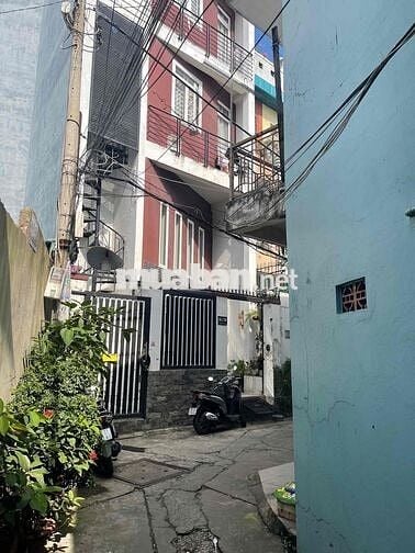 Cần bán gấp căn nhà chính chủ. đường phan văn trị. p11. hẻm 361/