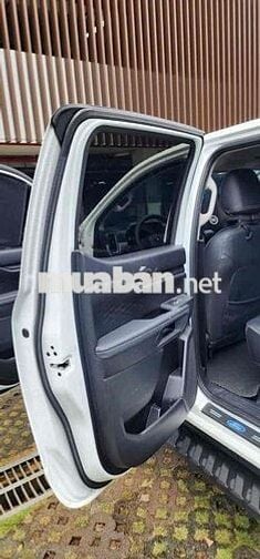 Ford Ranger 2024 XLS 2.0 4X2 AT - 26000 km