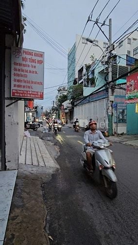 Chính chủ cần bán MT Hồng Lạc TB 5,5x15 NH 5,7m Trệt Lầu (gpxd H4L ST)