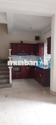 Nhà mặt tiền 55 m2, 3 phòng ngủ, gần đường Ỷ Lan, xã Phú Thị, Gia Lâm