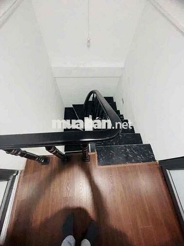 BÁN NHÀ KIM GIANG ĐẠI KIM HOÀNG MAI LÔ GÓC GẦN PHỐ DT: 33m2 *5 Tầng