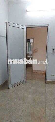Nhà mặt tiền 55 m2, 3 phòng ngủ, gần đường Ỷ Lan, xã Phú Thị, Gia Lâm