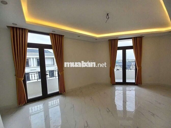 Cho thuê shophouse góc 100m² San Hô Vinhomes OCP full ĐH thang máy