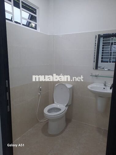 Phòng trọ 40m2 có gác mặt tiền hẻm Bùi Quang Là, không chung lối đi.