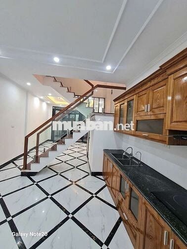 BÁN NHÀ MẶT NGÕ GIẢI PHÓNG – Ô TÔ VÀO NHÀ - 43M2 Giá Hơn 10 Tỷ