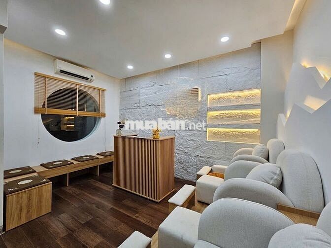 Cho Thuê Nhà Đường Điện Biên Phủ, Quận 1 ( 4.5x25m - KD Thoải mái )