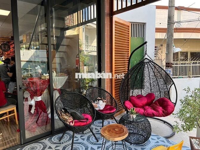 cho thuê mặt bằng cực đẹp và lớn để kinh doanh ngân hàng văn phòng