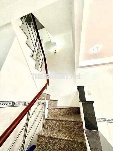 CHO THUÊ NHÀ PHÚ NHUẬN 3PN, 2WC, HẺM XE HƠI GIAO NHAU THÔNG THOÁNG