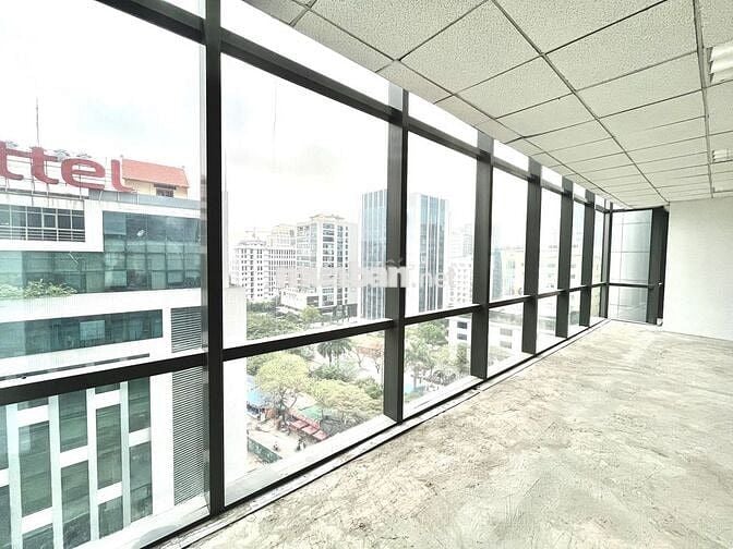 Cho thuê văn phòng hạng B+ CMC Tower Duy Tân vị trí trung tâm, giá tốt