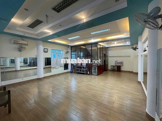 Cho thuê nhà đẹp, sàn gỗ giá tốt, Nguyễn Tri Phương thành phố Vũng Tàu