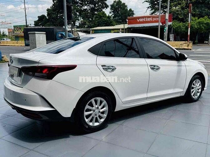 Hyundai Accent 2022 1.4 AT - 73000 km