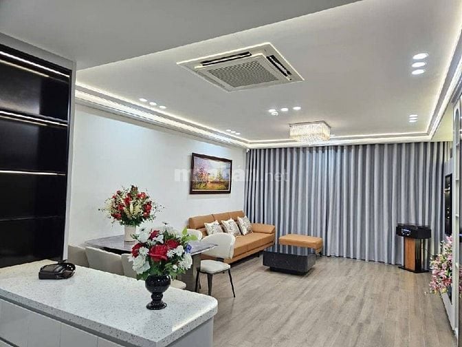 BÁN CĂN HỘ CAO CẤP 3 PHÒNG NGỦ ,MẶT ĐƯỜNG CẦU GIẤY, CÓ SLOT Ô TÔ HẦM