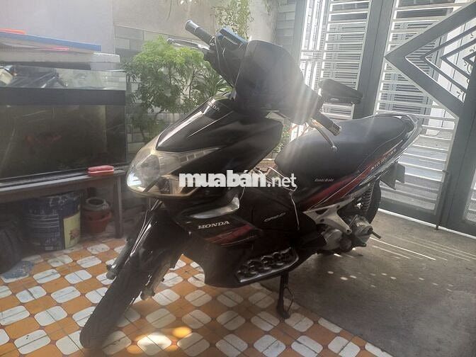Cần bán xe Aiblade cuối 208 biển số 75.