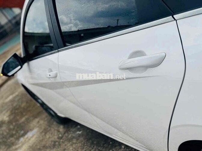 Hyundai Elantra 2024 1.6 AT Tiêu chuẩn  - 31000 km