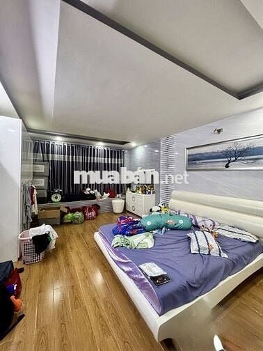 Nhà 50m2 (4.5x11m), 5 tầng 5PN, Phan Đăng Lưu Phú Nhuận, hẻm 5m xe hơi