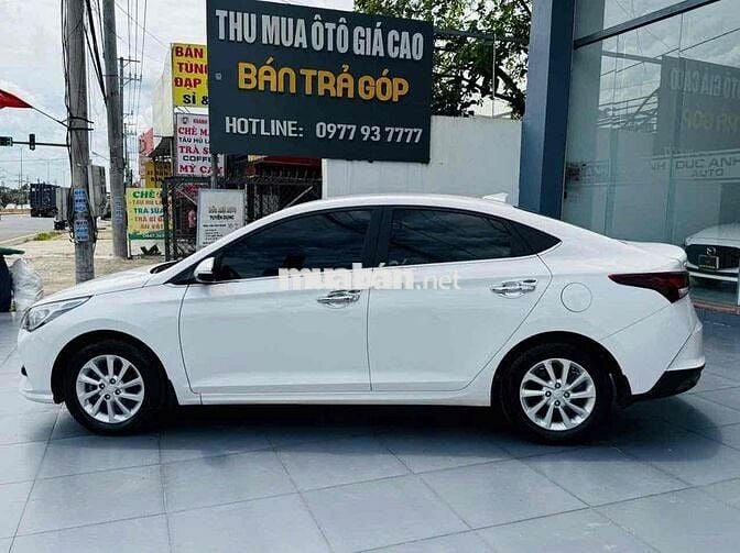 Hyundai Accent 2022 1.4 AT - 73000 km