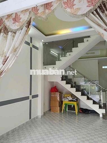 NHÀ ĐẸP 2 TẦNG HẺM XE HƠI SÁT MẶT TIỀN HUỲNH THỊ HAI GIÁ SIÊU RẺ