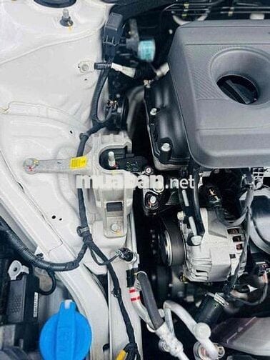 Hyundai Elantra 2024 1.6 AT Tiêu chuẩn  - 31000 km