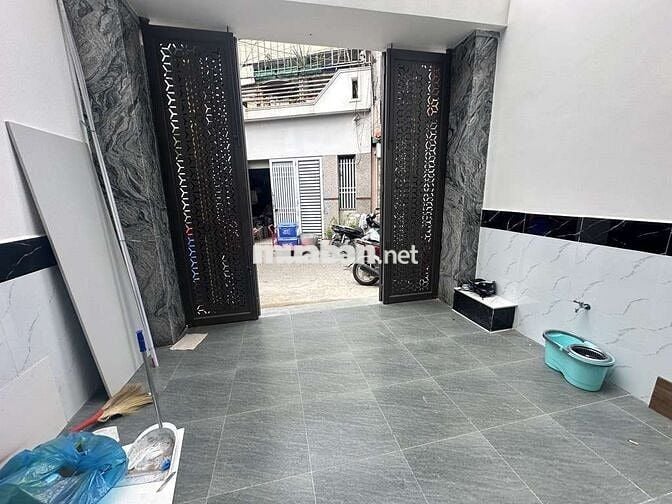 CAM KẾT THẬT-RẺ-RỘNG-ĐẸP-NHÀ 5 TẦNG HXH 100m2 Ở Trung Mỹ Tây - Quận 12