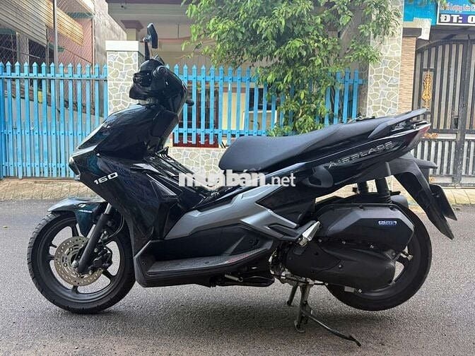 Air blade 160i 2025 bạc đen 98%