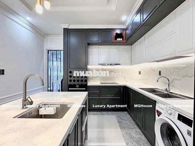 CHO THUÊ CĂN HỘ 2PN 1PK NGAY CẦU VƯỢT 3/2 Q10 TIỆN NGHI, AN NINH