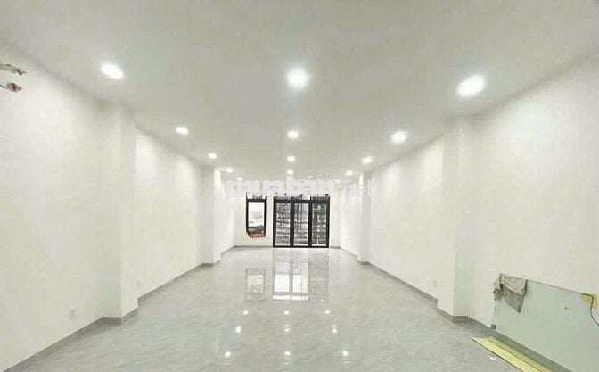 SIÊU PHẨM 4 SÀN TRỐNG SUỐ -345 CMT8 - DTSD hơn 500m2, Giá chỉ 55 triệu
