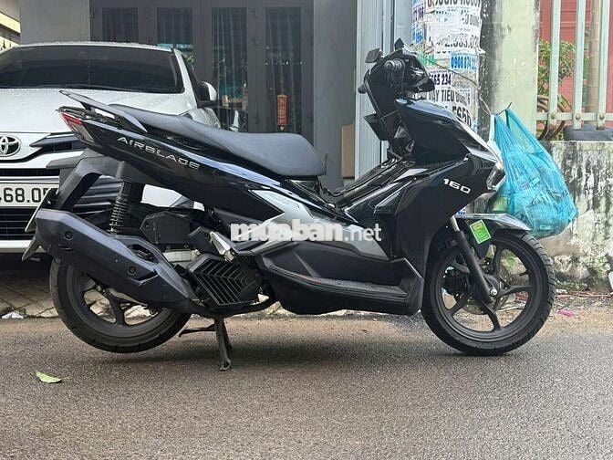 Air blade 160i 2025 bạc đen 98%
