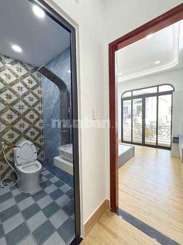 Bán nhà mới xây mẫu nhà hiện đại sổ hồng riêng hoàn công đầy đủ