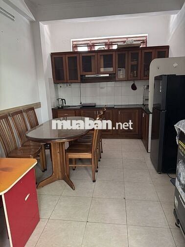 Cho thuê căn hộ cao cấp giá rẻ 70m2 2PN Quận 5