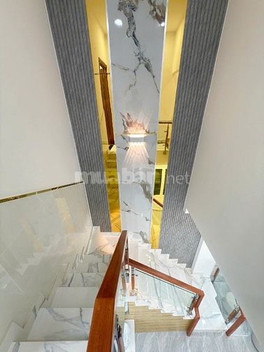 Bán nhà mới xây mẫu nhà hiện đại sổ hồng riêng hoàn công đầy đủ