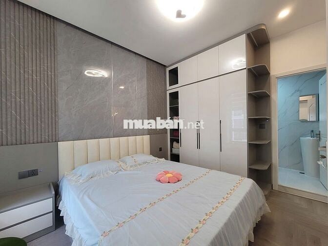Bán gấp căn hộ 71m2 2PN Sky Garden PMH - Q7, mới 100% Tặng NT cao cấp