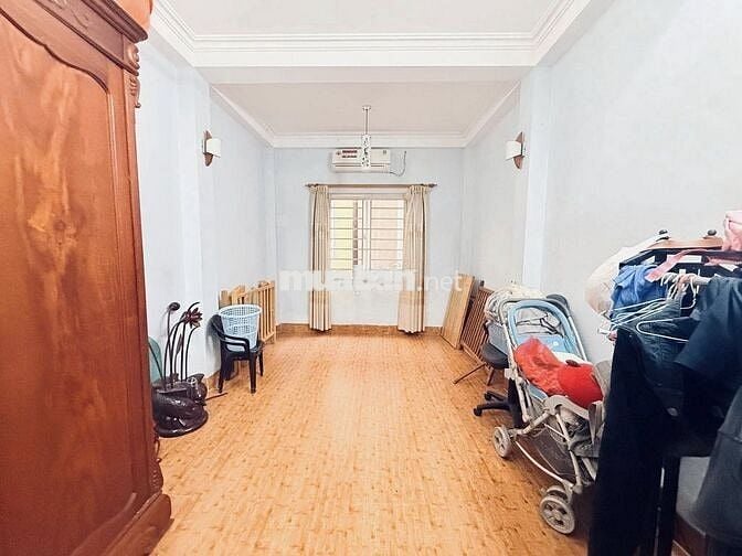 TRUNG TÂM HÀO NAM – NHÀ ĐẸP Ở NGAY – 5 TẦNG CHẮC CHẮN – GIÁ  8.25 TỶ