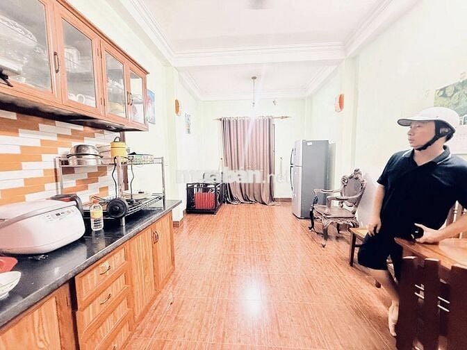TRUNG TÂM HÀO NAM – NHÀ ĐẸP Ở NGAY – 5 TẦNG CHẮC CHẮN – GIÁ  8.25 TỶ
