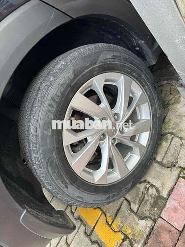 Hyundai tucson 2019  - 400000 km
