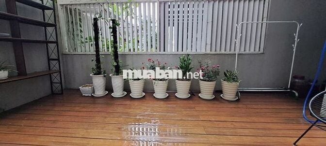 Bonanza - Duy Tân, Cầu Giấy 2PN 75m2 đồ cơ bản để ở,LVP giá 13,5tr/th